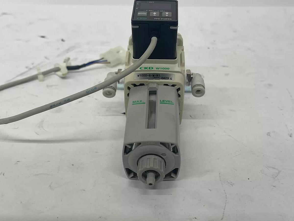 Used CKD W1000 Filter Regulator W/ CKD PPD-P10PKN Pressure Switch