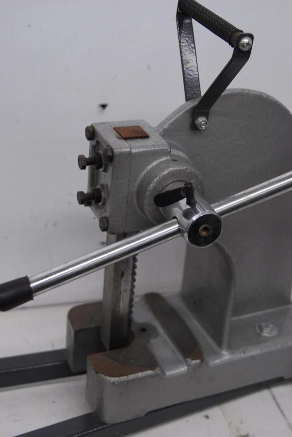 Used Lab-Volt C-36825 Flange Bolt Torquing Demonstrator Press