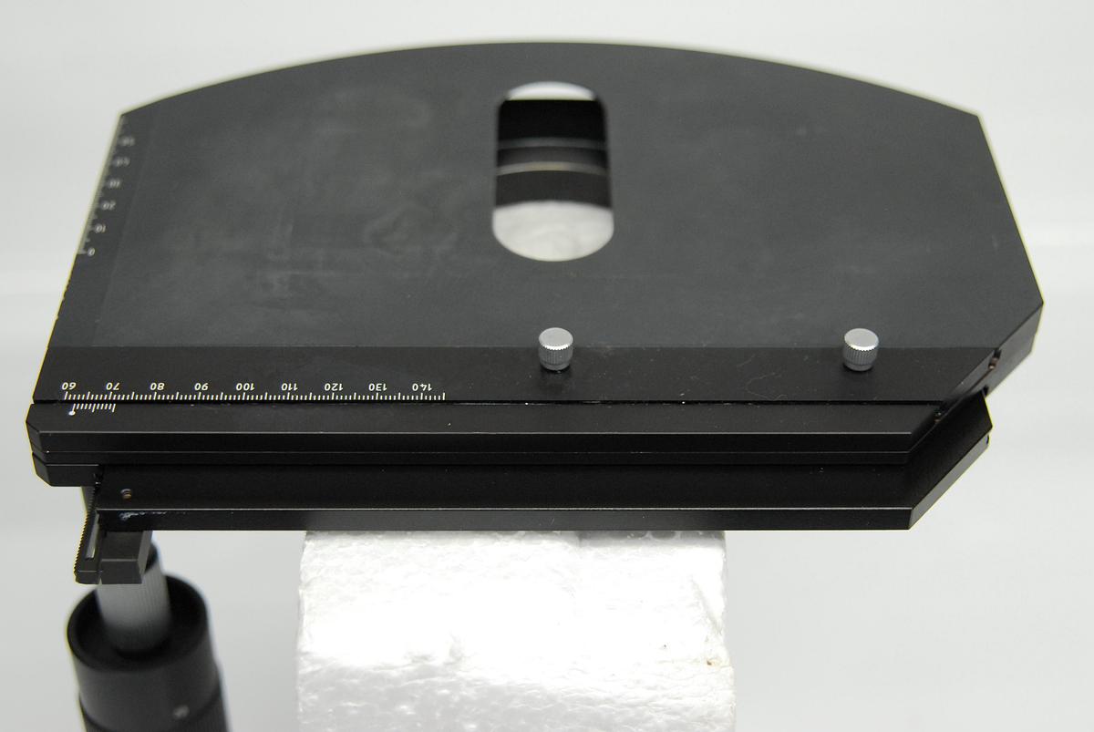 Used Zeiss 1067-325 Right Hand Rotating XY Microscope Stage 75mmx50mm/240°