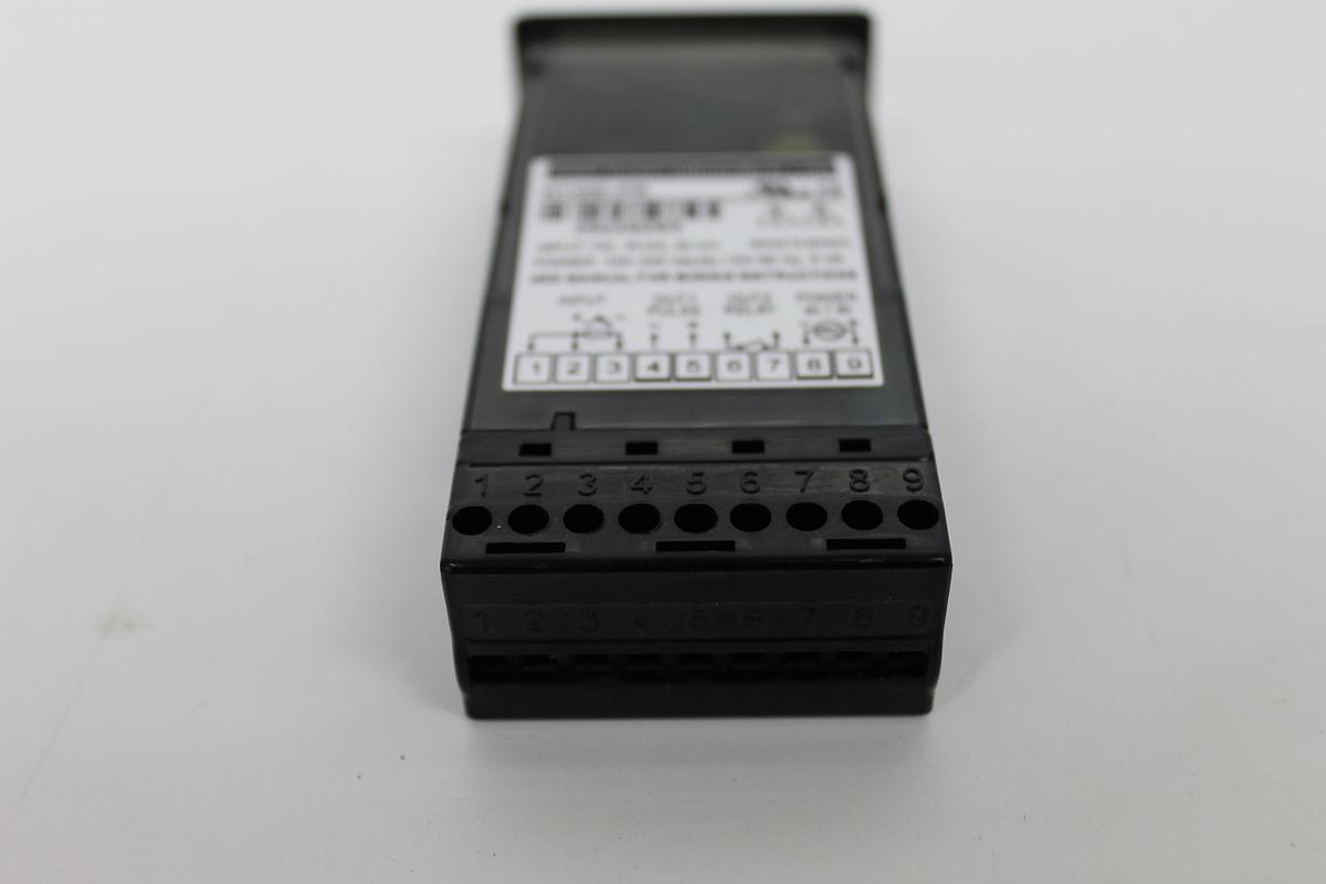 Used NOVUS N1020-PR Temperature Controller