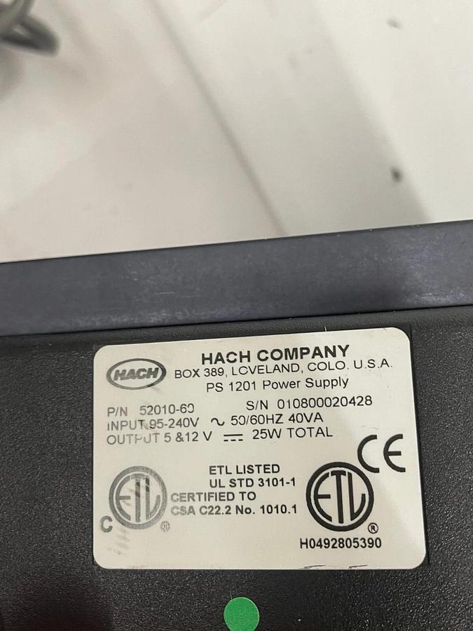 Used Hach 1720D 52000-60 Turbidmeter W/ 52010-60 Power Supply