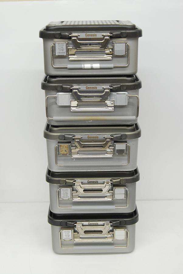 Used V. Mueller Genesis CD1-6B Sterilization Container 12x11x6 W/ Filter Holders, Basket