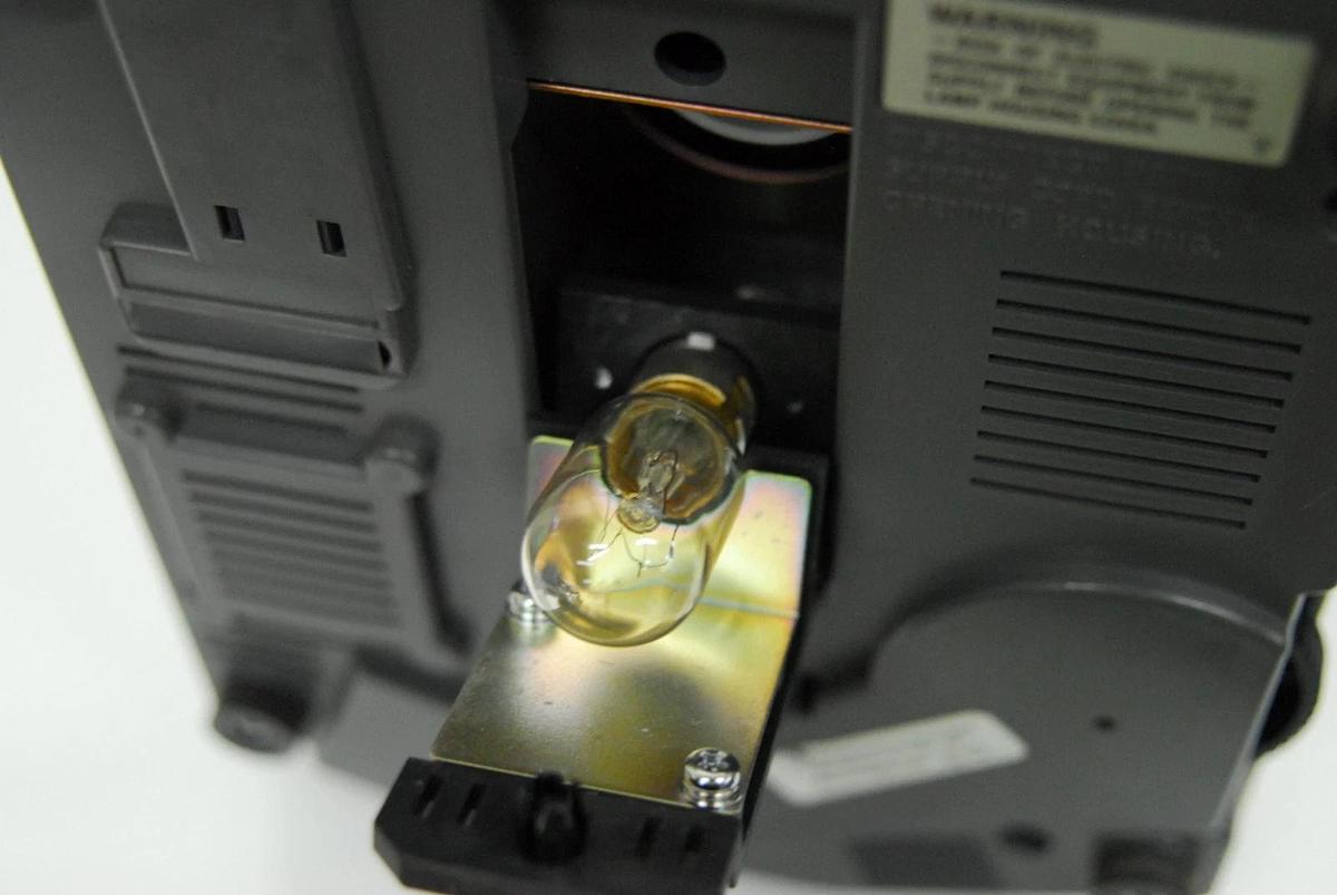 Used Olympus CH-2 CHT Binocular Microscope W/ E A4x/10x/40x Objectives