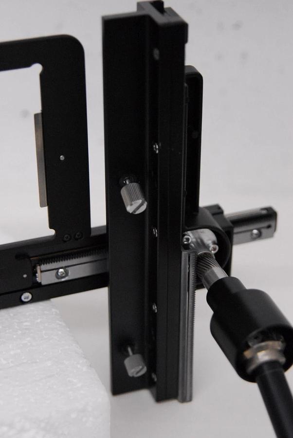 Used Nikon Attachable X/Y Mechanical Stage Specimen Holder (Diaphot)