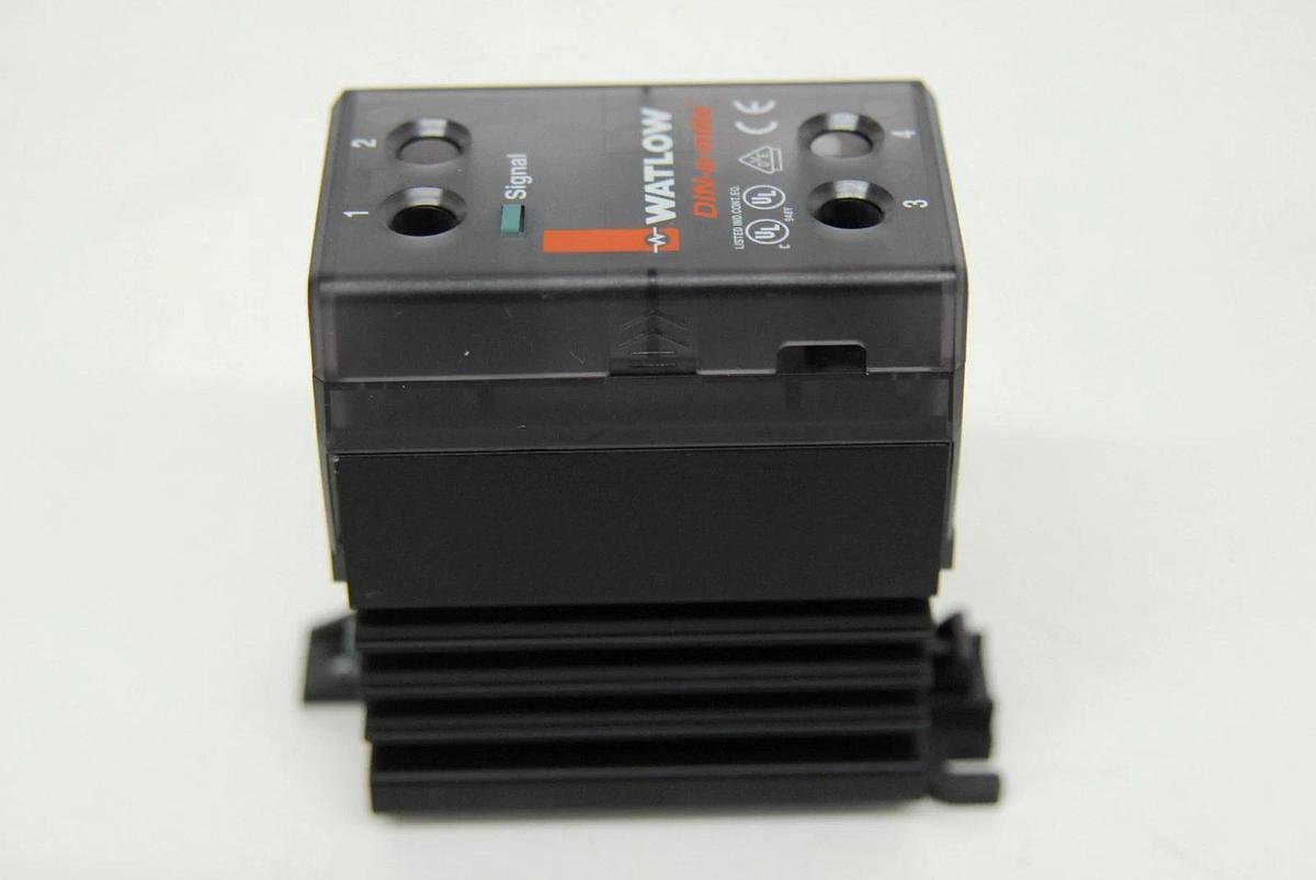 Used Watlow DIN-a-mite DA1C-1624-C000 Solid-State Power Controller
