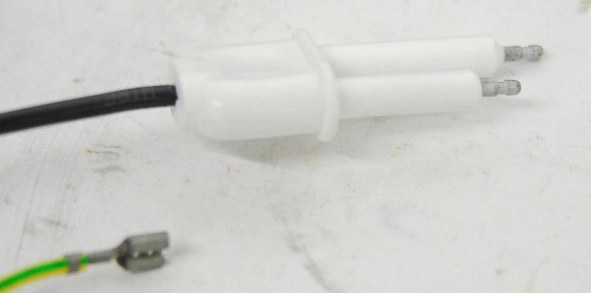 Used Lasos LGK 7628-1 633nm He-Ne Laser Module W/ LGN 7460 A Power Supply (LSM 510)