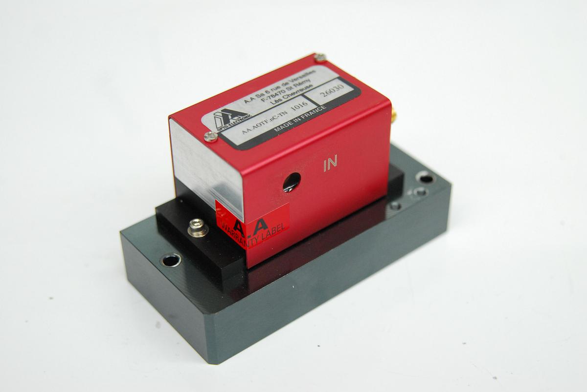 Used AA Opto-Electronic MOD6C-B4DB2510k410k-3070SA-VIS AOTFnC-VIS-TN 1105 Modulator