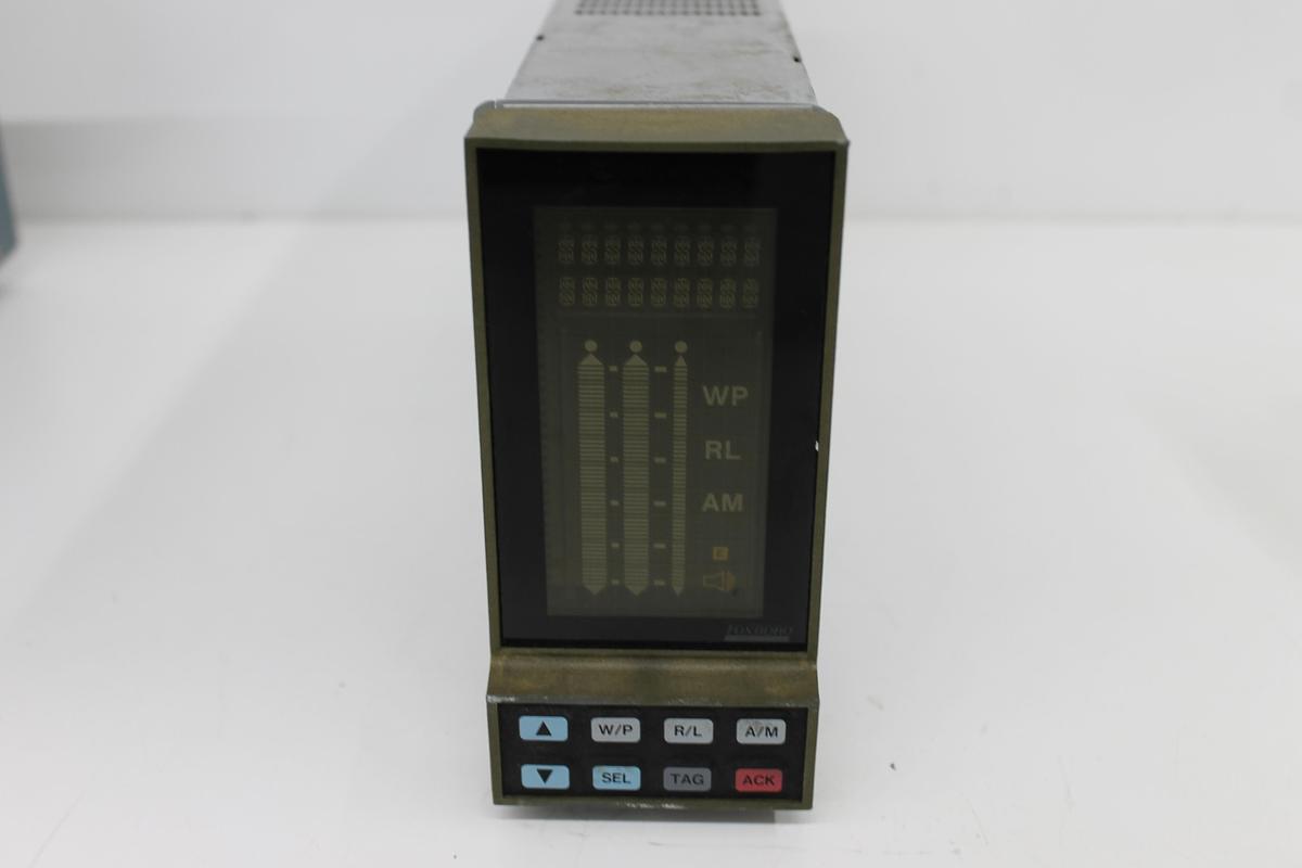Used Invensys L0122HY-B Single Station Micro Controller