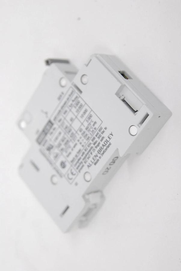 Used Allen-Bradley 1492-CB1 G040 4A Single-Pole DIN Rail Circuit Breaker