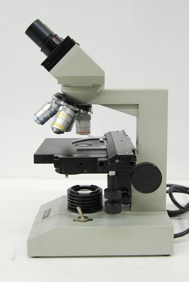 Used Fisher Scientific Micromaster Model E Microscope W/ 4/10/40/100x Objectives