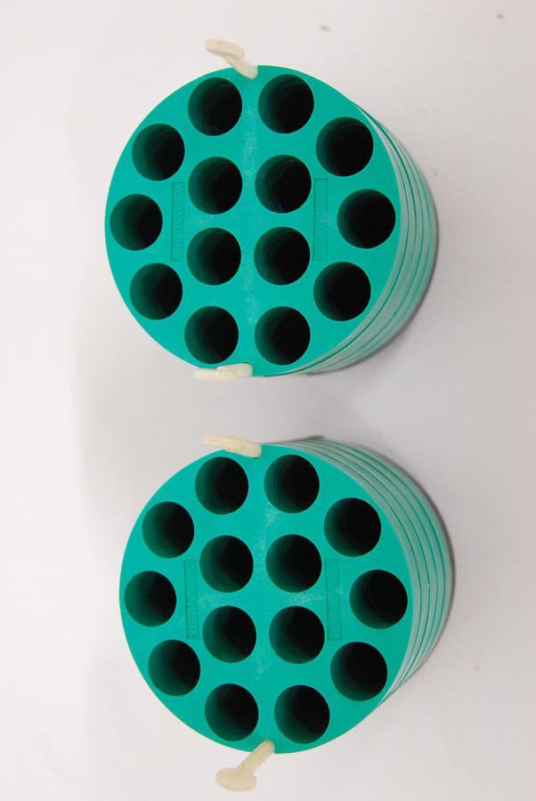Used Beckman 349950 Centrifuge Bucket Inserts 14x15ML 14 Wells - Lot of 2