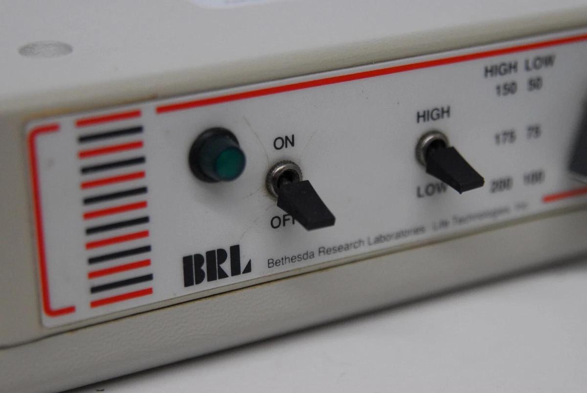 Used Gibco/BRL/Life Tech. Model 200 Electrophoresis Power Supply Series 1061 - TESTED