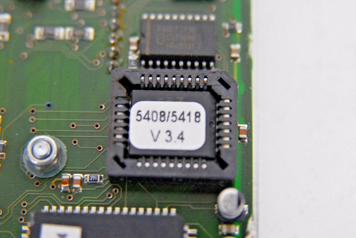 Used Eppendorf 5417 201.108-02 201.000-04 81008425 Control/Display Board (5417C)