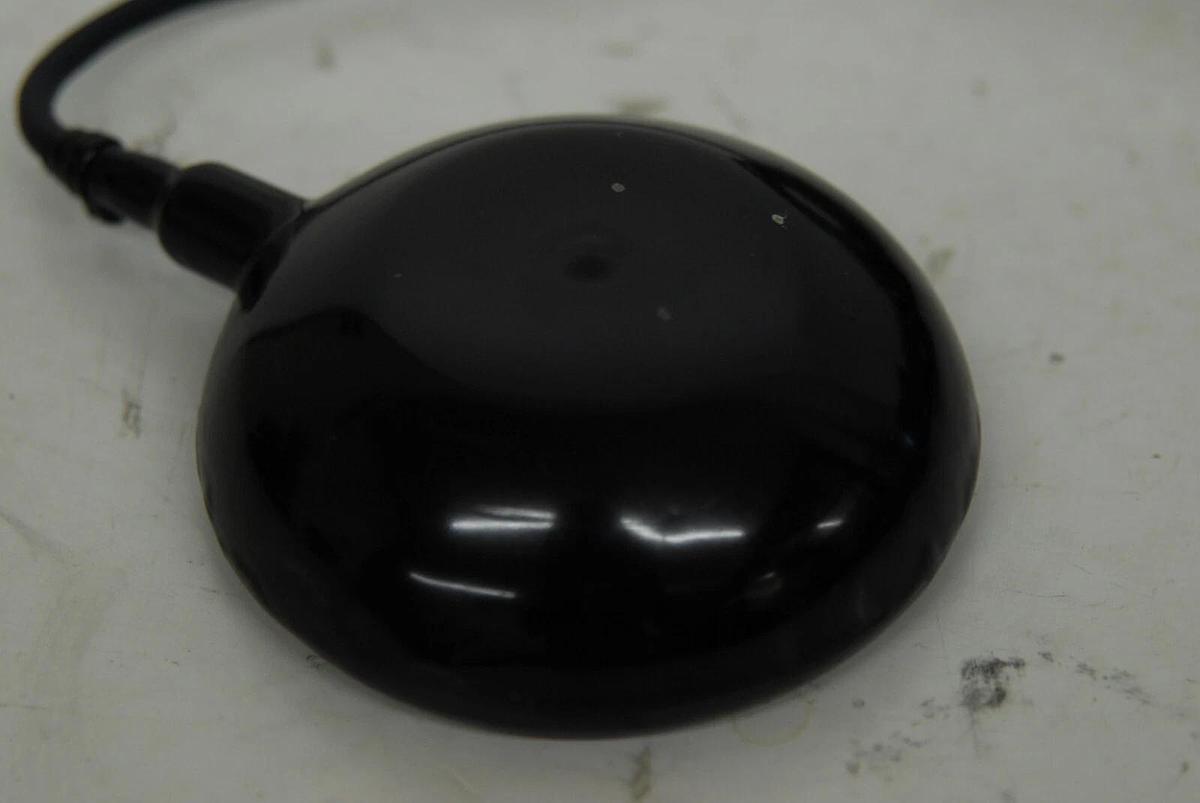 Used Concept Linvatec 8120 Footswitch - Drip-Proof