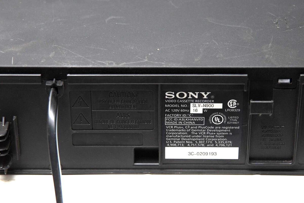 Used Sony SLV-N900 4 Head Hi-Fi Stereo VCR - For Parts
