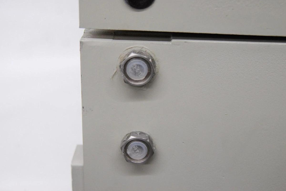 Used H&B  URAS 3 G Gas Analyzer C02 (Hartmann and Braun) - Read Description