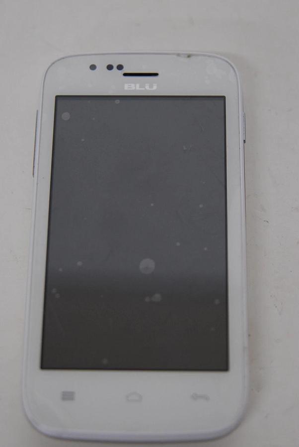 Used BLU Advance 4.0 A270A - 4GB - White, Dual Sim Slots (Unlocked) Smartphone 848958008286