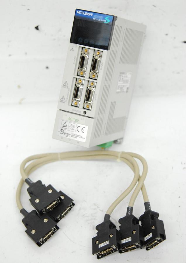 Used Mitsubishi MELSERVO MR-J2S-20A1 AC Servo Drive Amplifier 200W 170V 0-360Hz 1.5A