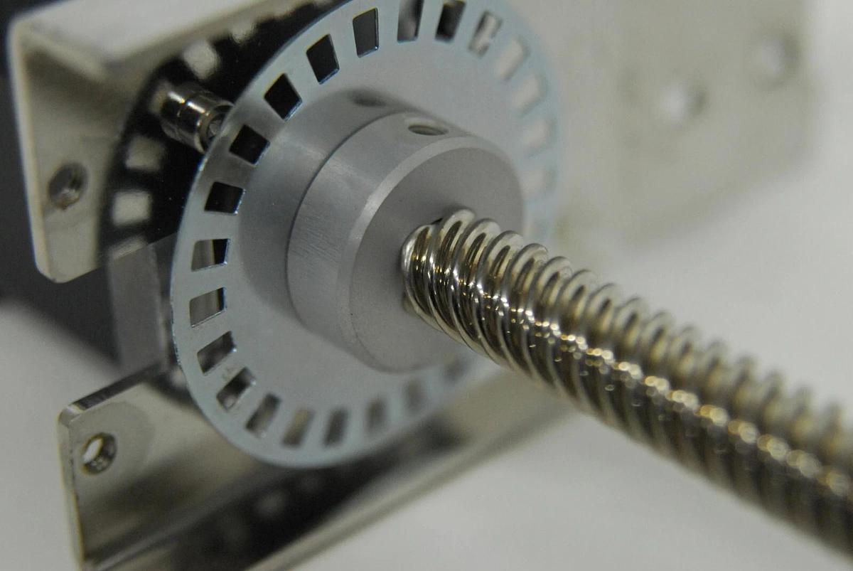 Used Nidec Servo KH42KM2-911 2-Phase Hybrid Double Shaft Stepping Motor