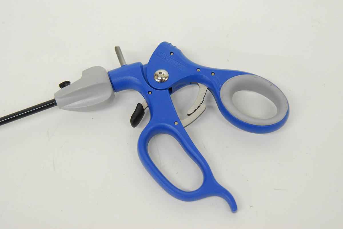 Used Snowden Pencer 90-6320 Bullet Nose Grasper