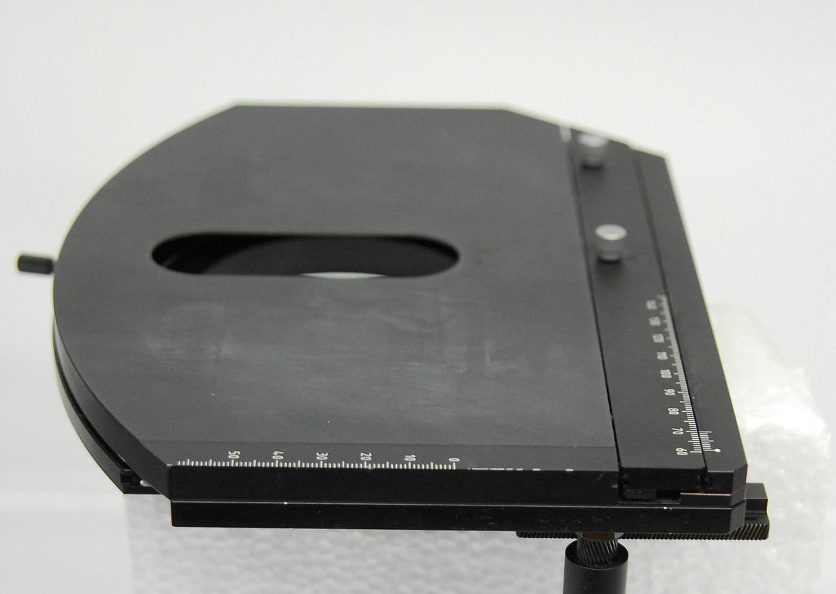 Used Zeiss 1067-325 Right Hand Rotating XY Microscope Stage 75mmx50mm/240°