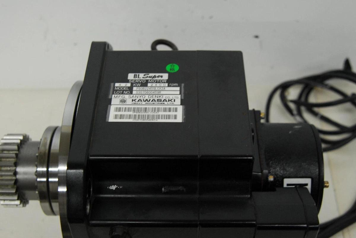 Used Kawasaki Sanyo Denki P80B22450LCX2A BL Super Servo Motor / 60490-1032RON Encoder
