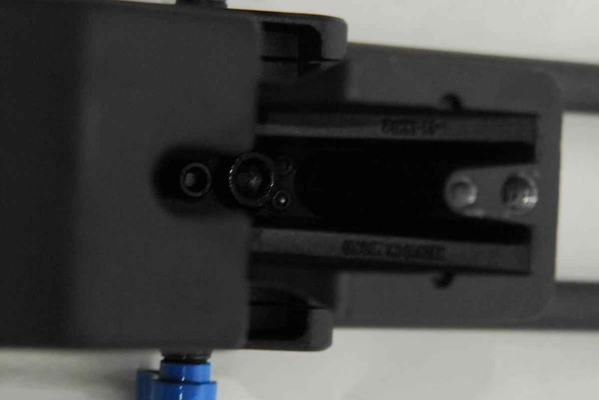 Used RedRock Micro microShoulderPad W/ 18" 19MM Carbon Fiber Rods