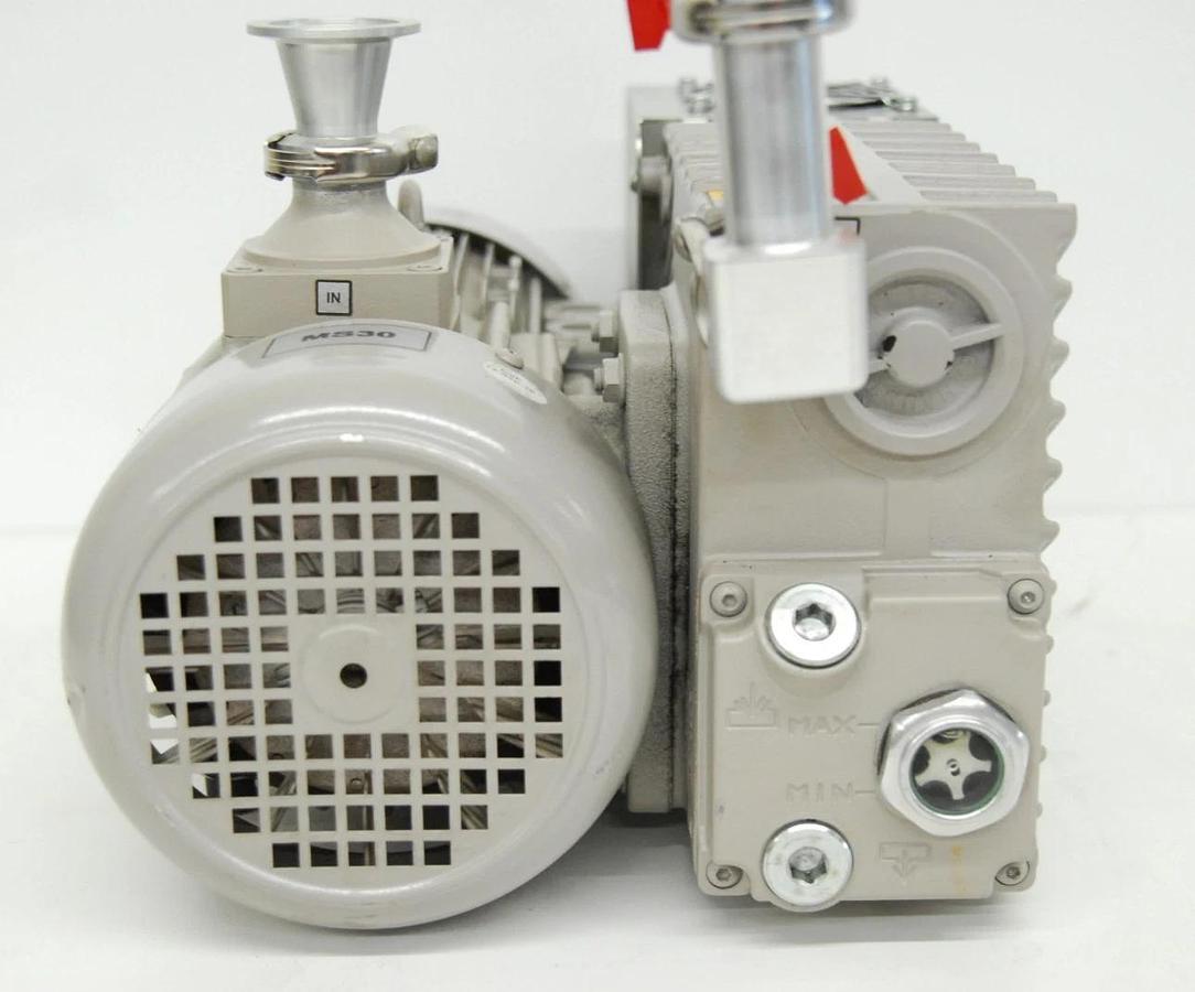 Used Varian MS30 8499225R001 0370408503 Mono-Stage Rotary Vane Vacuum Pump (200-240V)