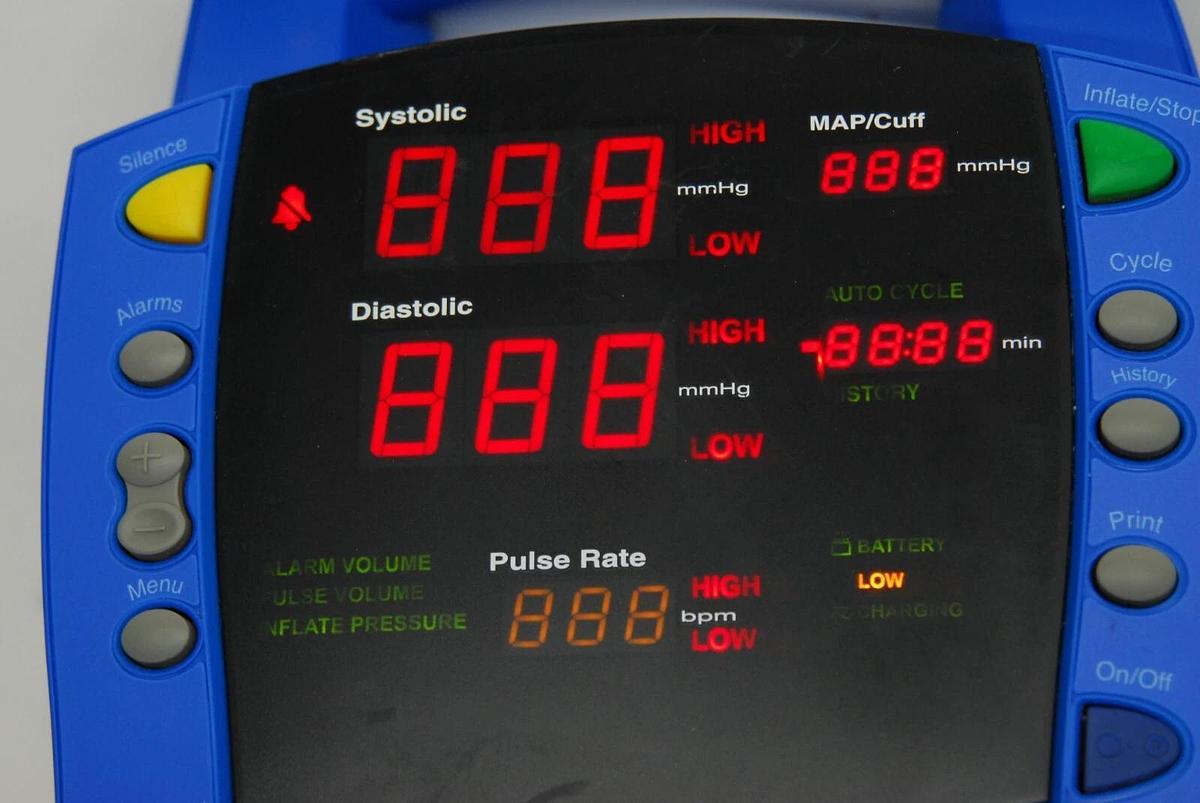 Used GE Dinamap (DPC120X-EN) Procare Auscultatory 100