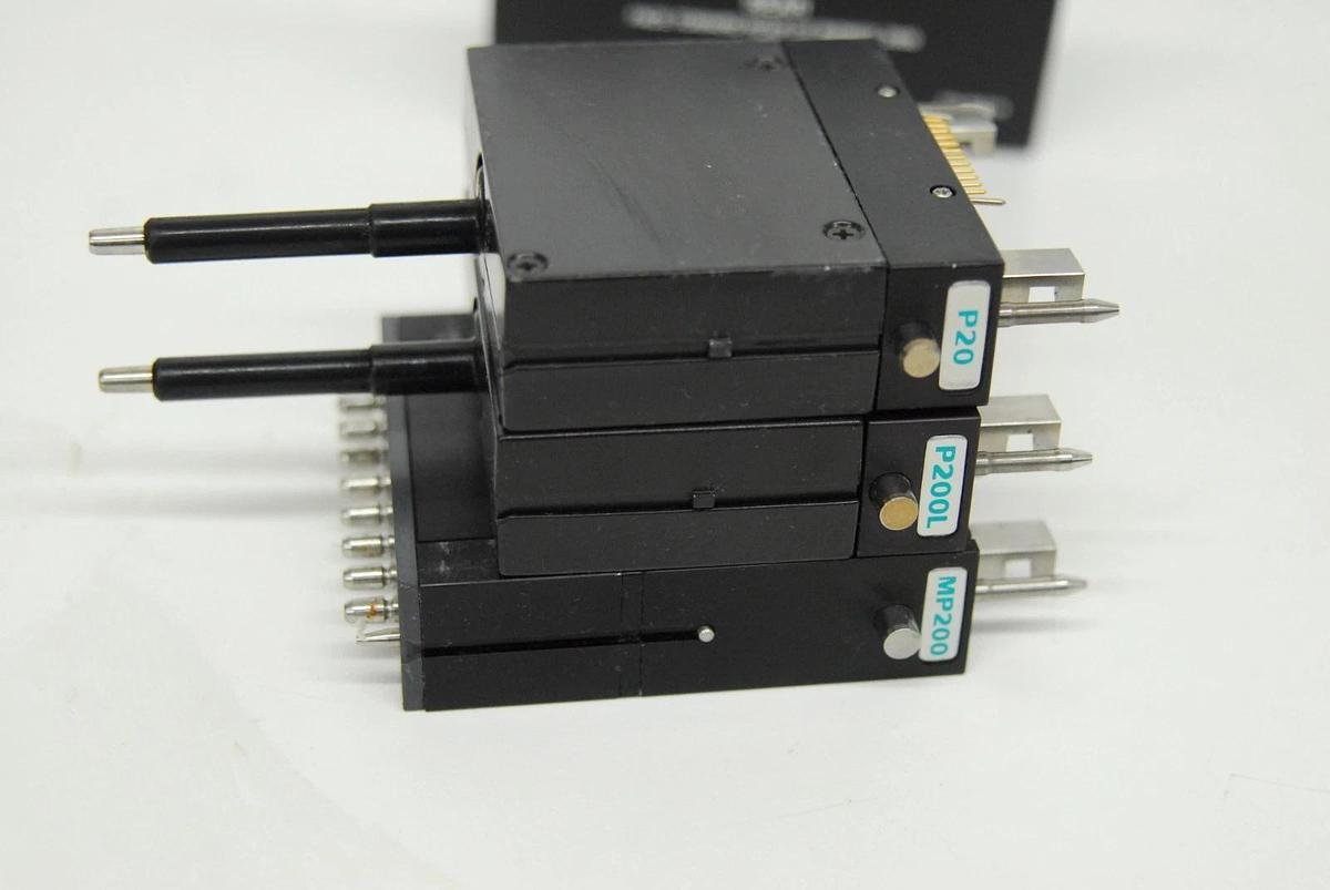 Used Beckman BIOMEK P20/P200L/MP200 Pipette Tools W/ Tool Holder (for BIOMEK 2000)