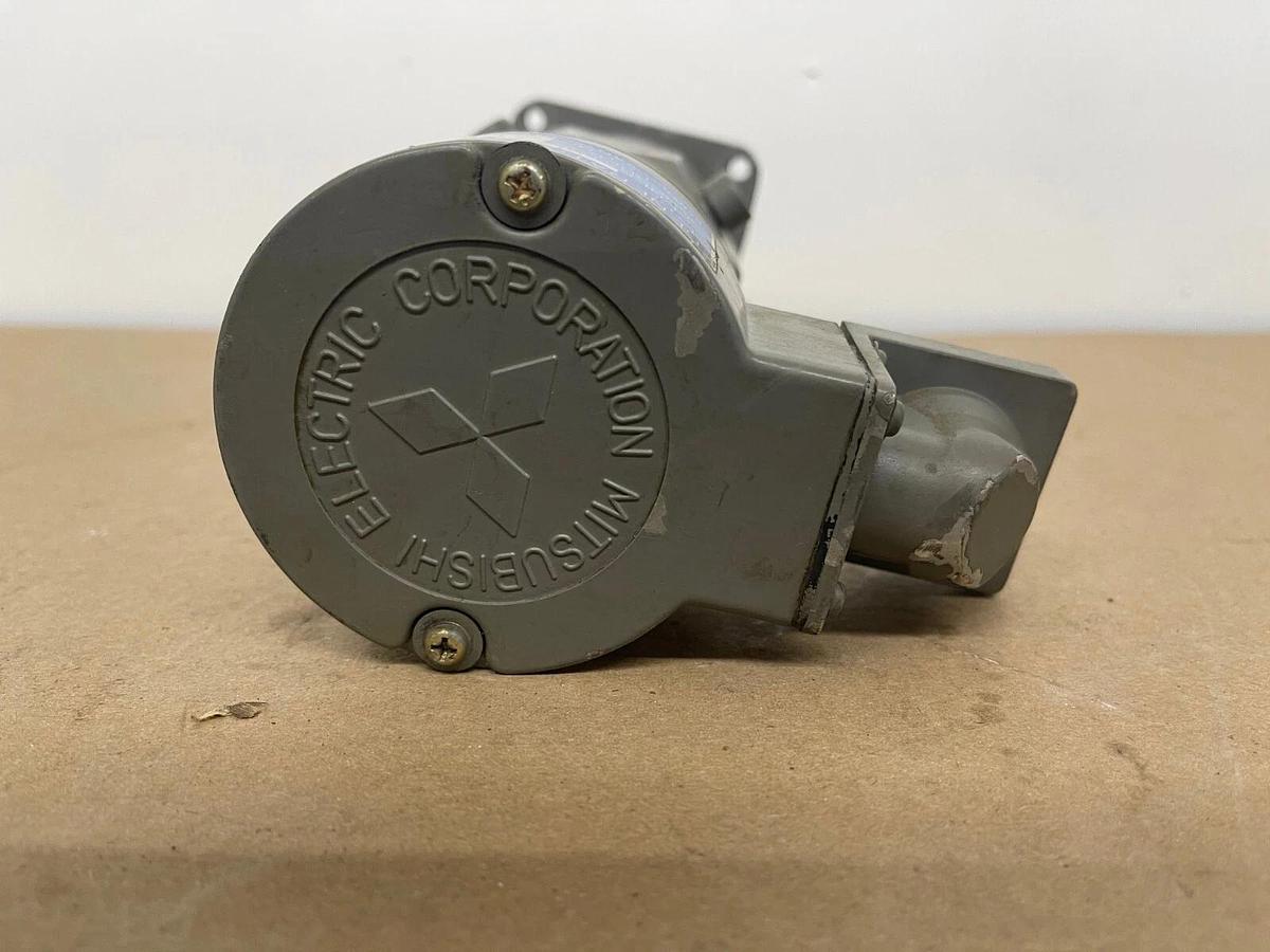 Used Mitsubishi HD20ET-02 DC Servo Motor / Sanyo Denki G1811-097-6 Encoder (DWC200H)