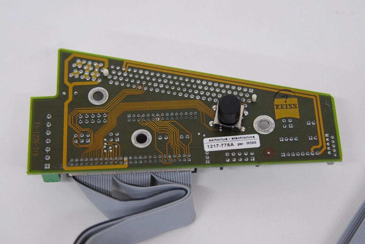 Used Zeiss Axiovert 200M - 1217-775A 1217-775 FCT Button Connection Board