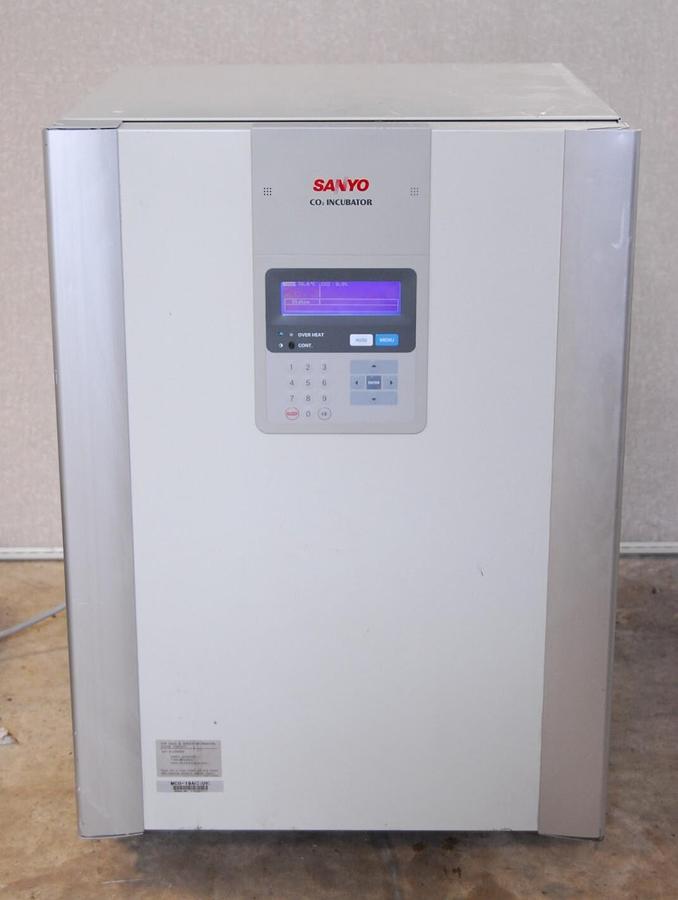 Used Sanyo MCO-19AIC(UV) CO2 Incubator