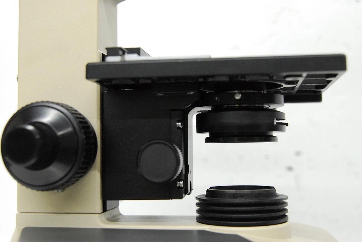 Used Olympus CH-2 CHT Binocular Microscope W/ E A4x/10x/40x Objectives