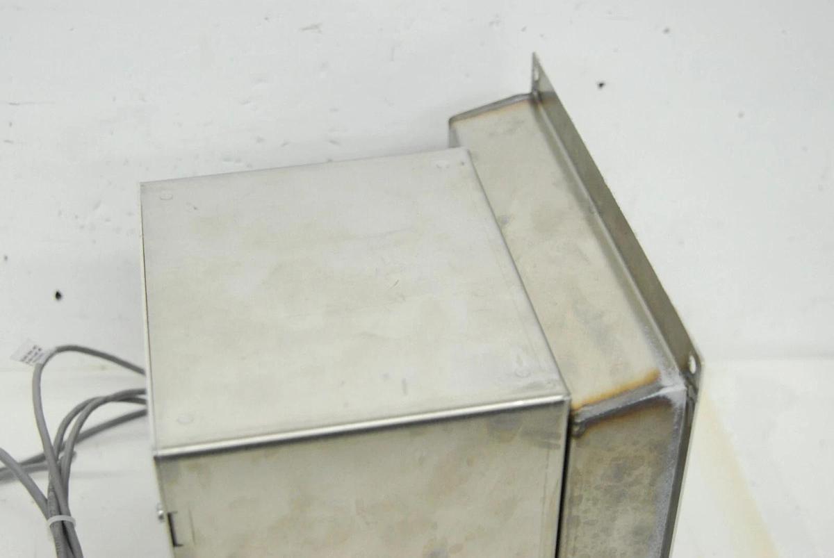 Used Alung HL-CR4-37-000 Sweep Gas Module W/ HL-CR4-21-000 Manifold - Hemolung CR4