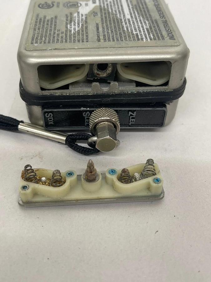 Used Industrial Scientific MX251 Alarm - For Parts