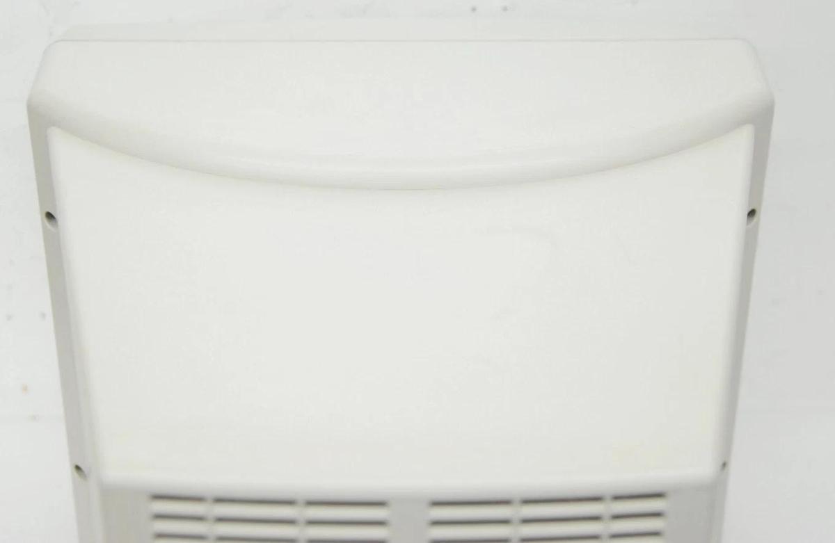 Used Agilent 2090-0355 DR5815 15" Multi-Synchronization CRT Monitor (Sonos 5500)