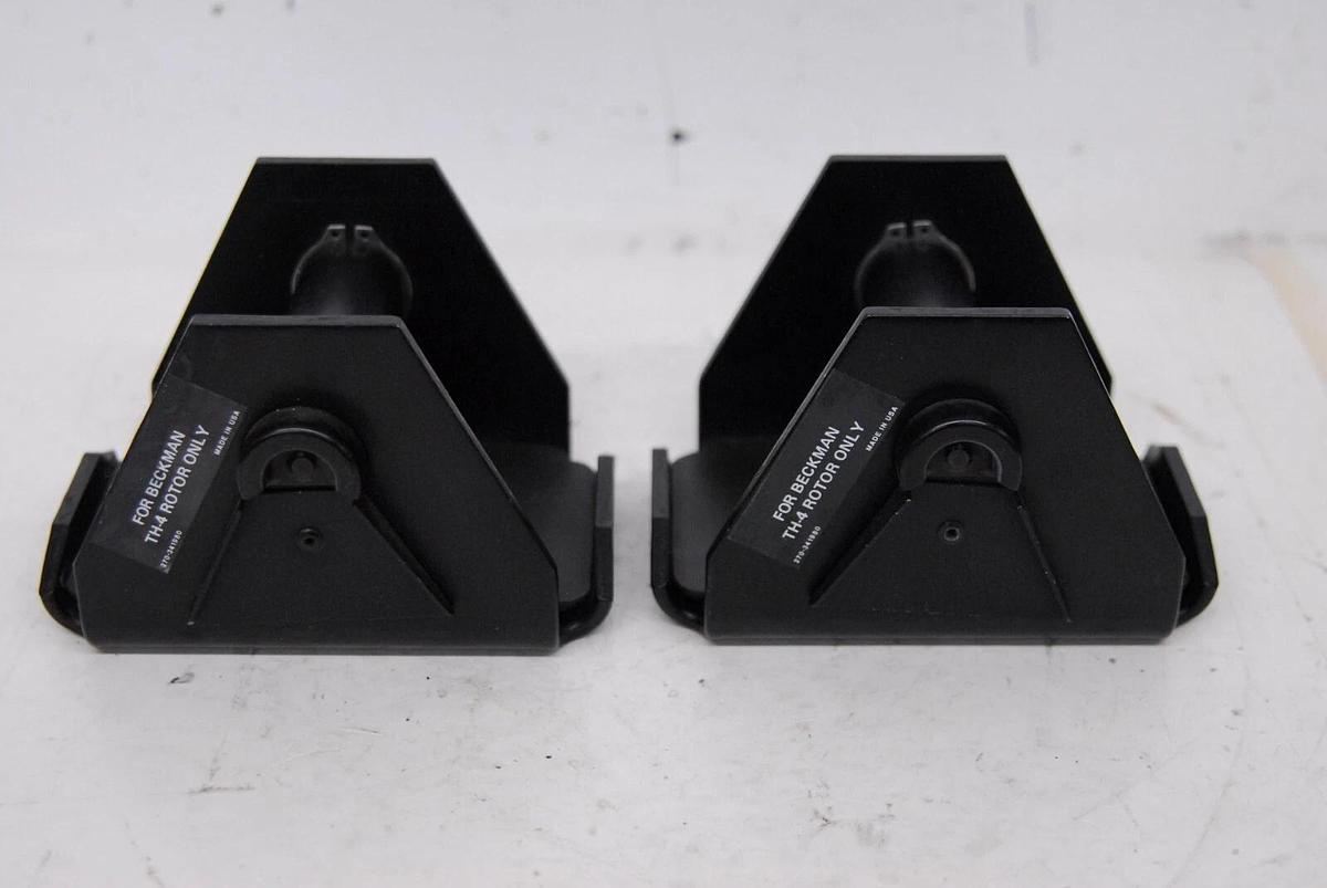 Used BECKMAN COULTER 270-341980 TH-4 Swing Bucket Microplate Carriers - Lot of 2