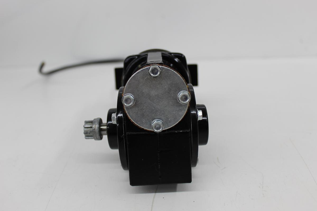 Used Bodine Electric Company 24A0BEPM-3F DC Gear Motor 24VDC 1/50HP