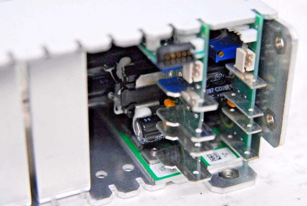 Used Lambda Vega 650 V600J6L Power Supply 24V 25A/6A (Modules E5H, B5)