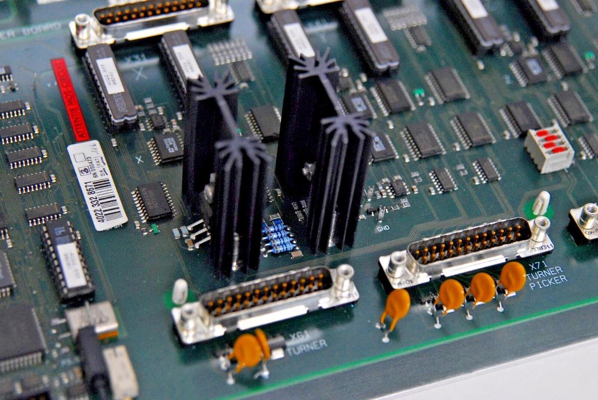 Used Philips 4022 332 8671 Sample Changer Board - PW2540 VRC Sample Changer