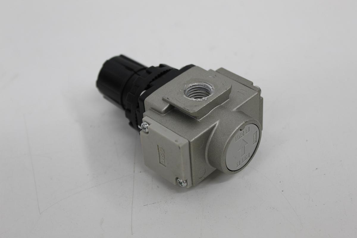 Used SMC AR20-N02B0-X2169 Pneumatic Air Pressure Regulator 1/4" NPT AR20