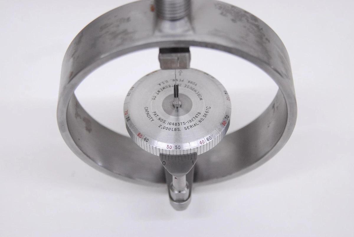 Used Morehouse 2000 LB Capacity Proving Ring W/ Case