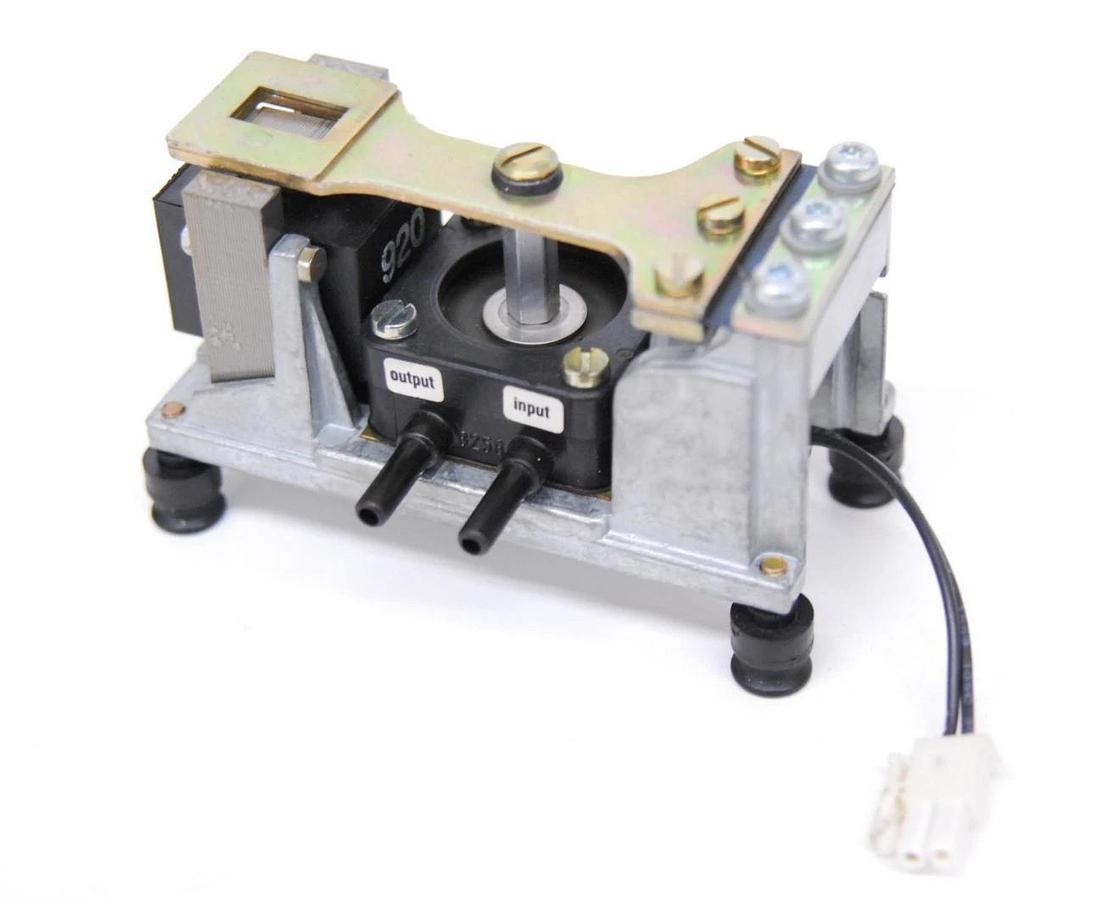 Used Vibrating-Armature Pump G-060082-00 - Puritan Bennett 740 Ventilator