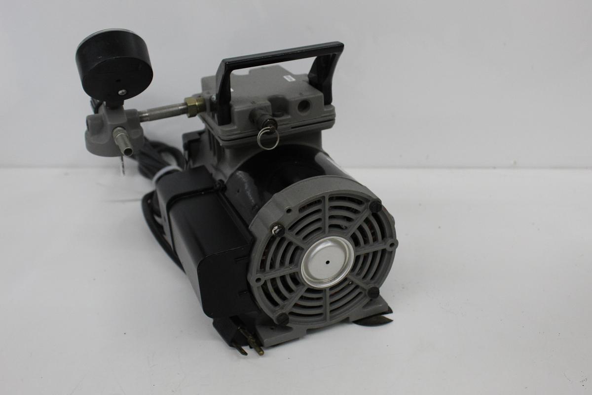 Used Welch Thomas 2545B-01 Vacuum Pump 115V 60Hz 3.6A
