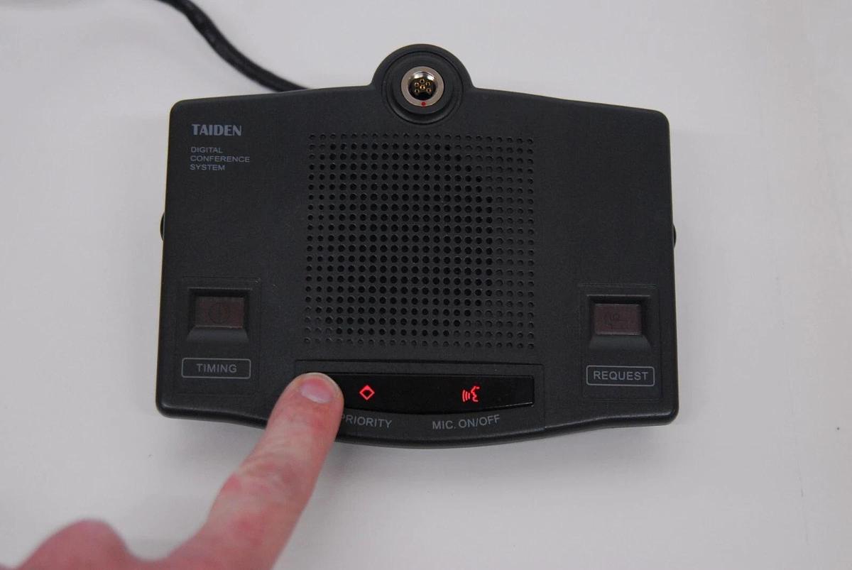 Used Taiden HCS-4333CB/20 Digital Congress System Chairman Unit - READ DESCRIPTION