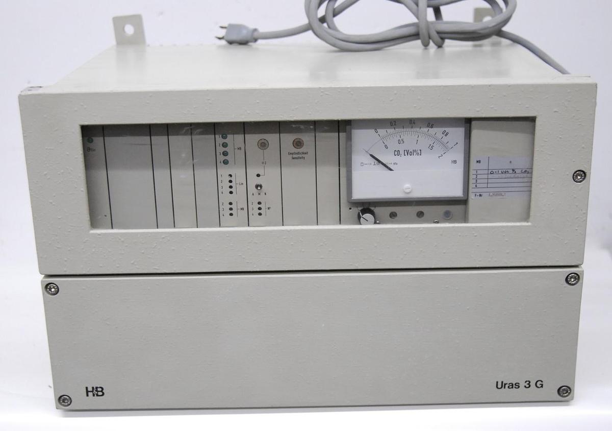 Used H&B  URAS 3 G Gas Analyzer C02 (Hartmann and Braun) - Read Description