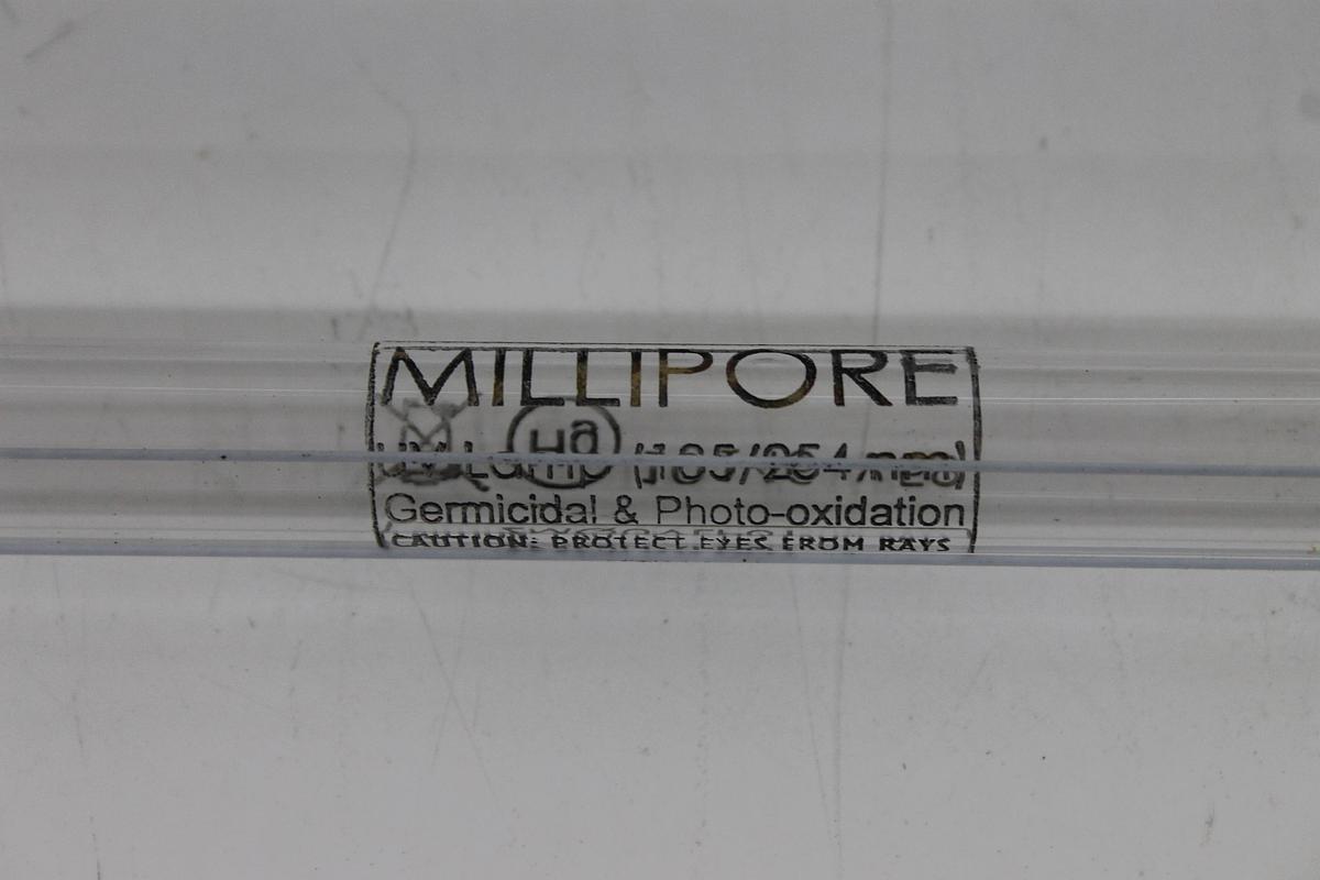 Used Millipore ZMQUVLZP01 UV Lamp W/ PF07726 Housing (Millipore Advantage A10)