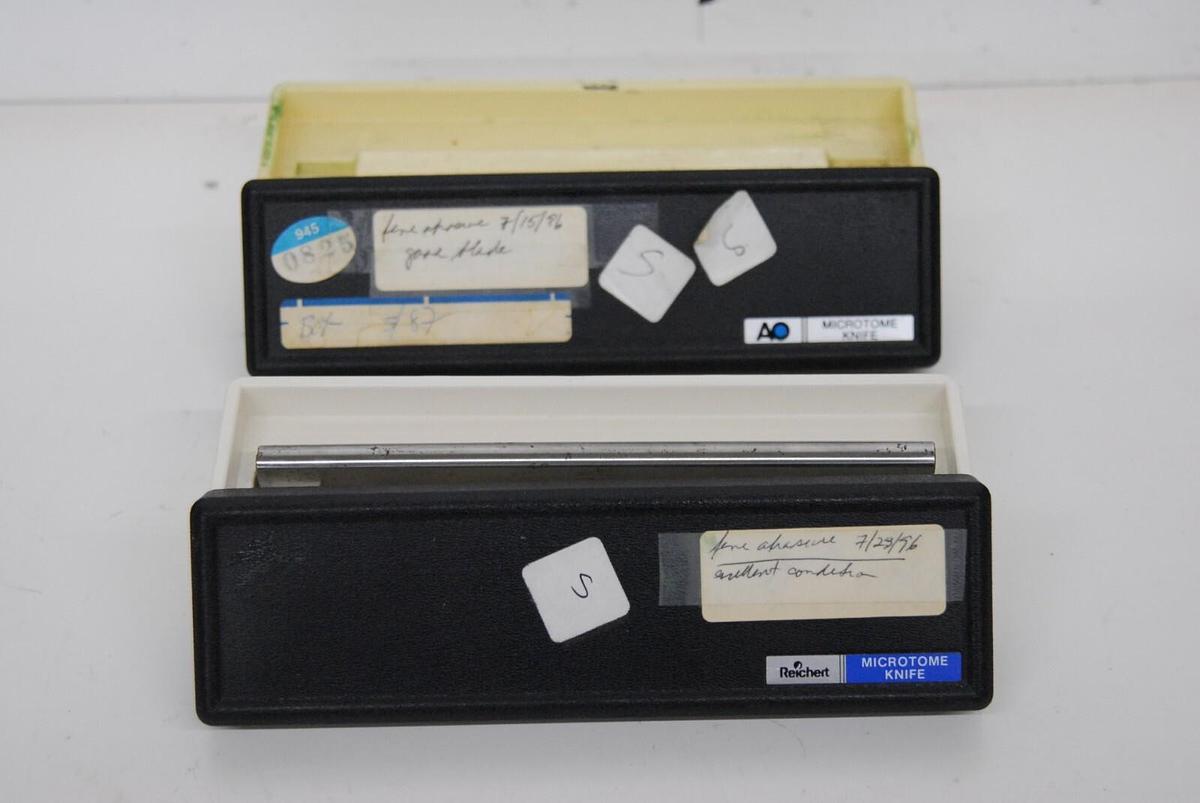 Used Reichert Jung Microtome Knife 7.25" 185mm W/2 Hard Cases