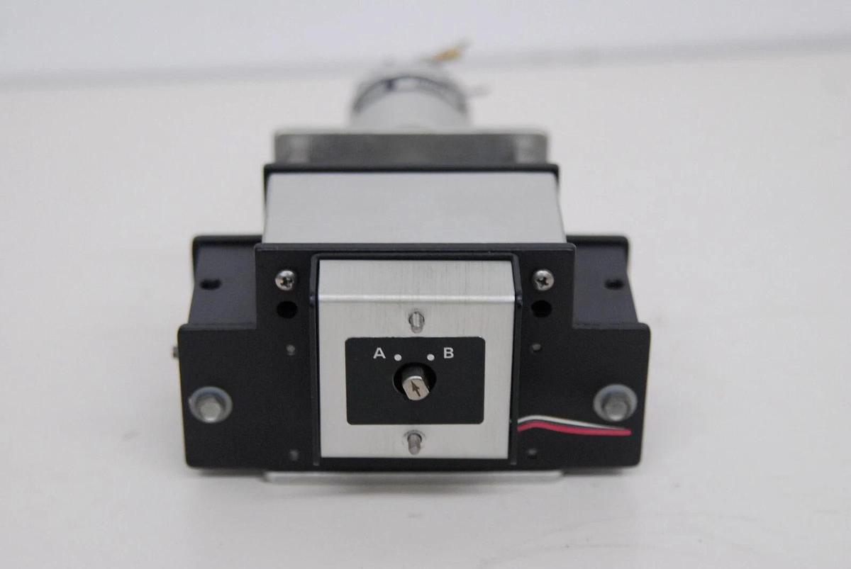 Used Rheodyne 5701 Valve Actuator W/ Rheodyne 7000 Stream Switching Valve